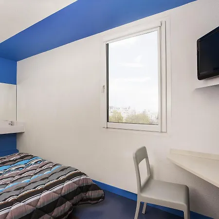 Hotell Unisotel Ex F1 2*