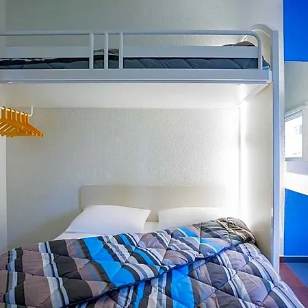 Unisotel Ex F1 Otel