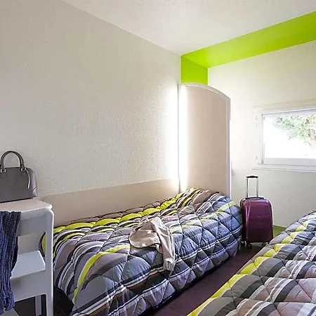 Unisotel Ex F1 Otel 2*