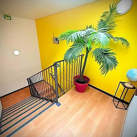 Otel Unisotel Ex F1