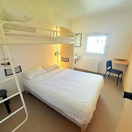 Otel Unisotel Ex F1