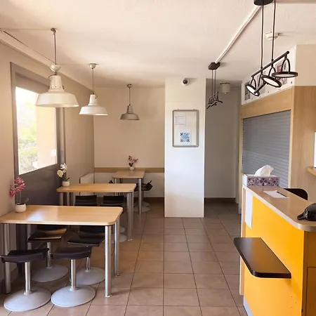 Unisotel Ex F1 Otel