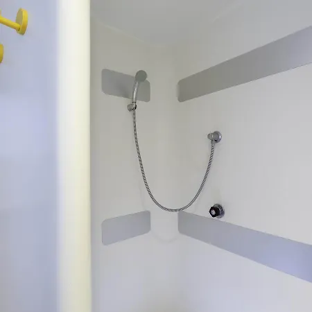 Unisotel Ex F1 Szálloda 2*